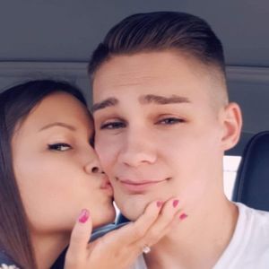 Meet your Posher, Adrian